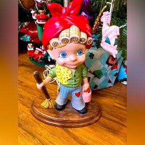 Rare vintage large 1970s housekeeper, ceramic hand, painted lamp hippie retro